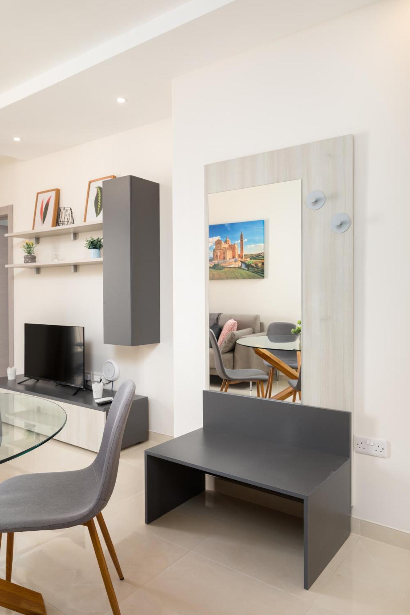 Edka Suites - Modern Sunlit 2Bd Apartments With Balconies - Close To Sliema Promenade, St Julian'S & St Georges Bay Gzira Bagian luar foto