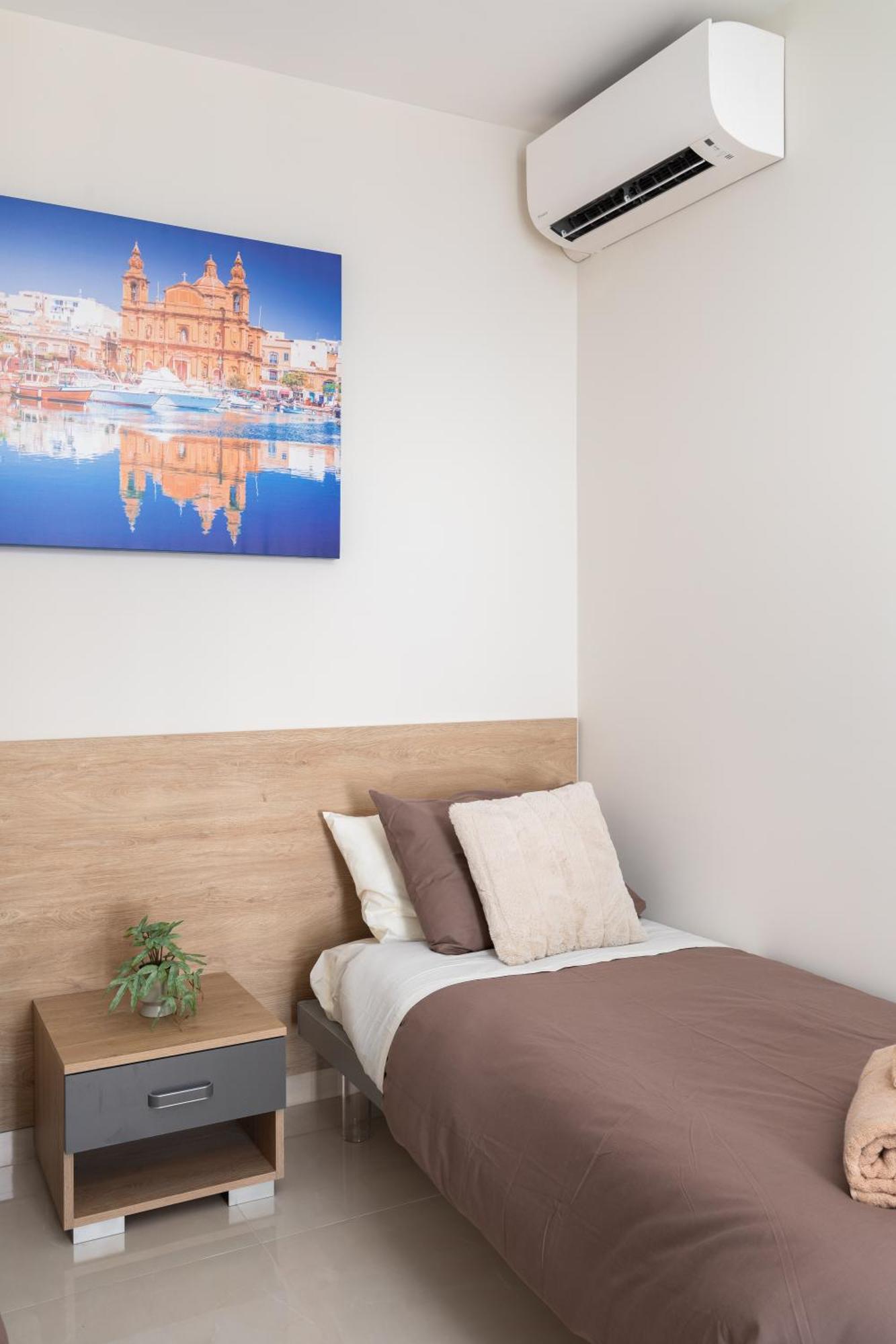 Edka Suites - Modern Sunlit 2Bd Apartments With Balconies - Close To Sliema Promenade, St Julian'S & St Georges Bay Gzira Bagian luar foto