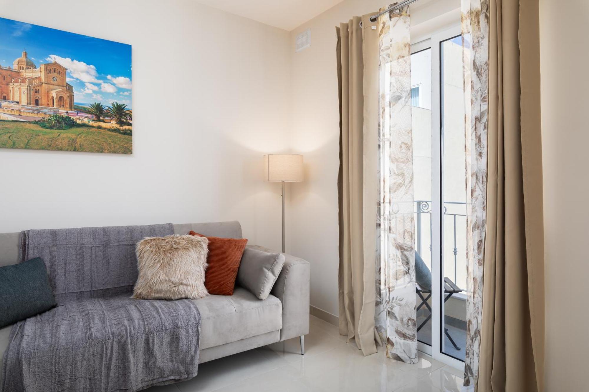 Edka Suites - Modern Sunlit 2Bd Apartments With Balconies - Close To Sliema Promenade, St Julian'S & St Georges Bay Gzira Bagian luar foto