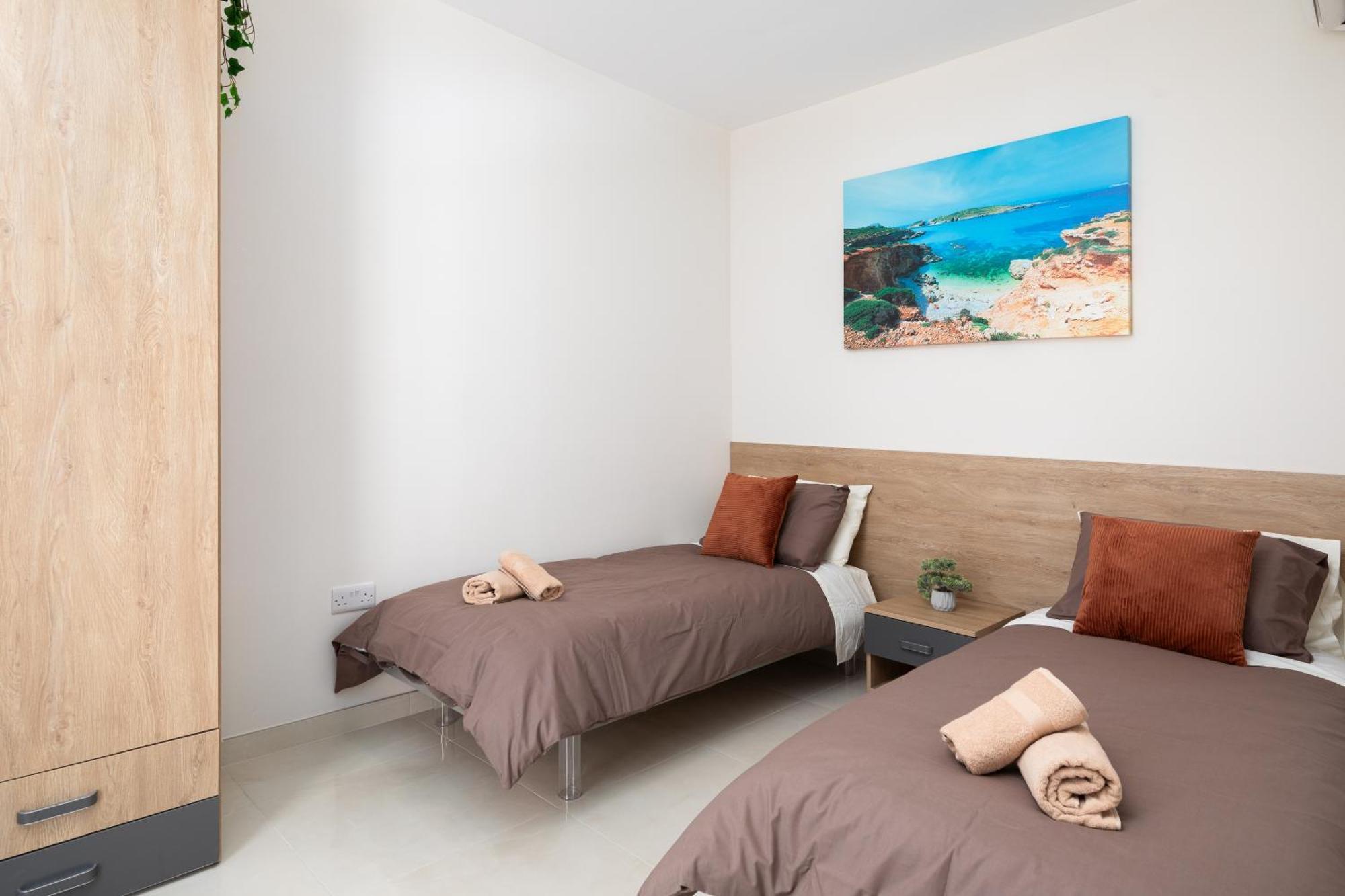 Edka Suites - Modern Sunlit 2Bd Apartments With Balconies - Close To Sliema Promenade, St Julian'S & St Georges Bay Gzira Bagian luar foto