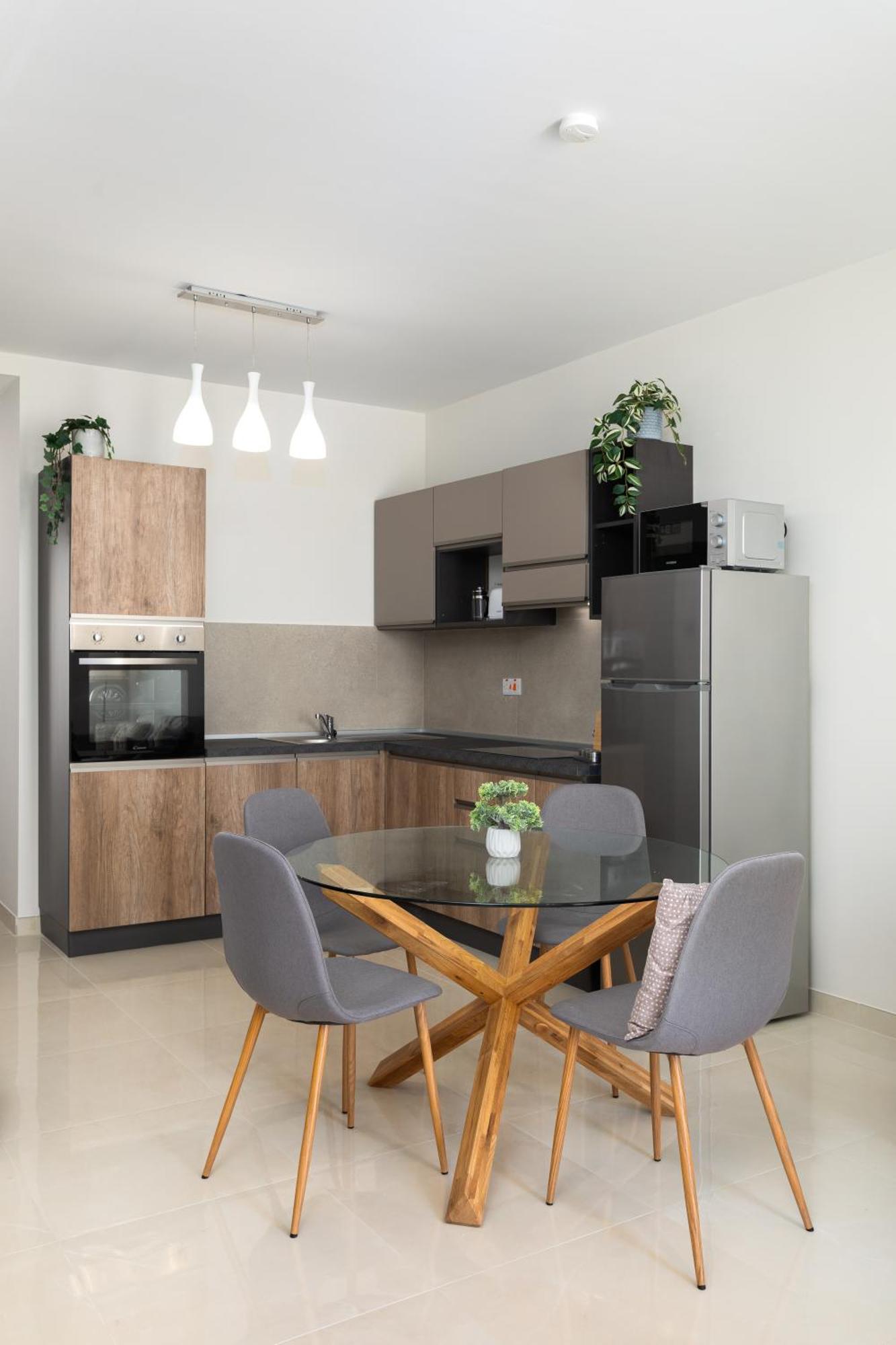 Edka Suites - Modern Sunlit 2Bd Apartments With Balconies - Close To Sliema Promenade, St Julian'S & St Georges Bay Gzira Bagian luar foto